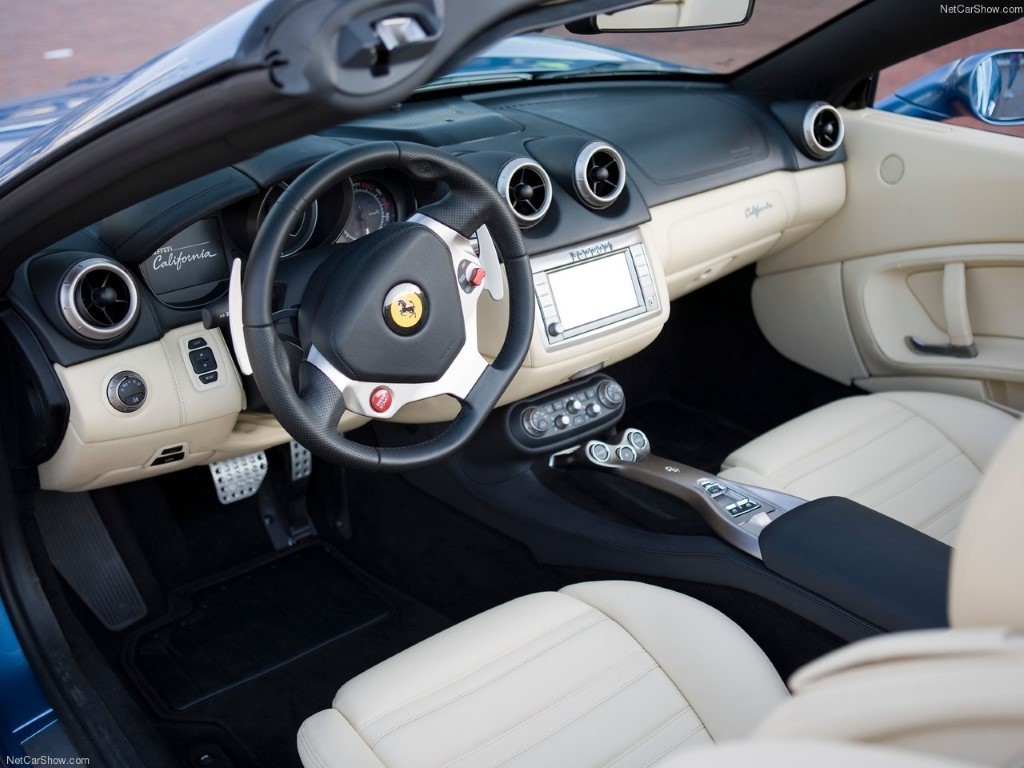Ferrari California 4.3 V8